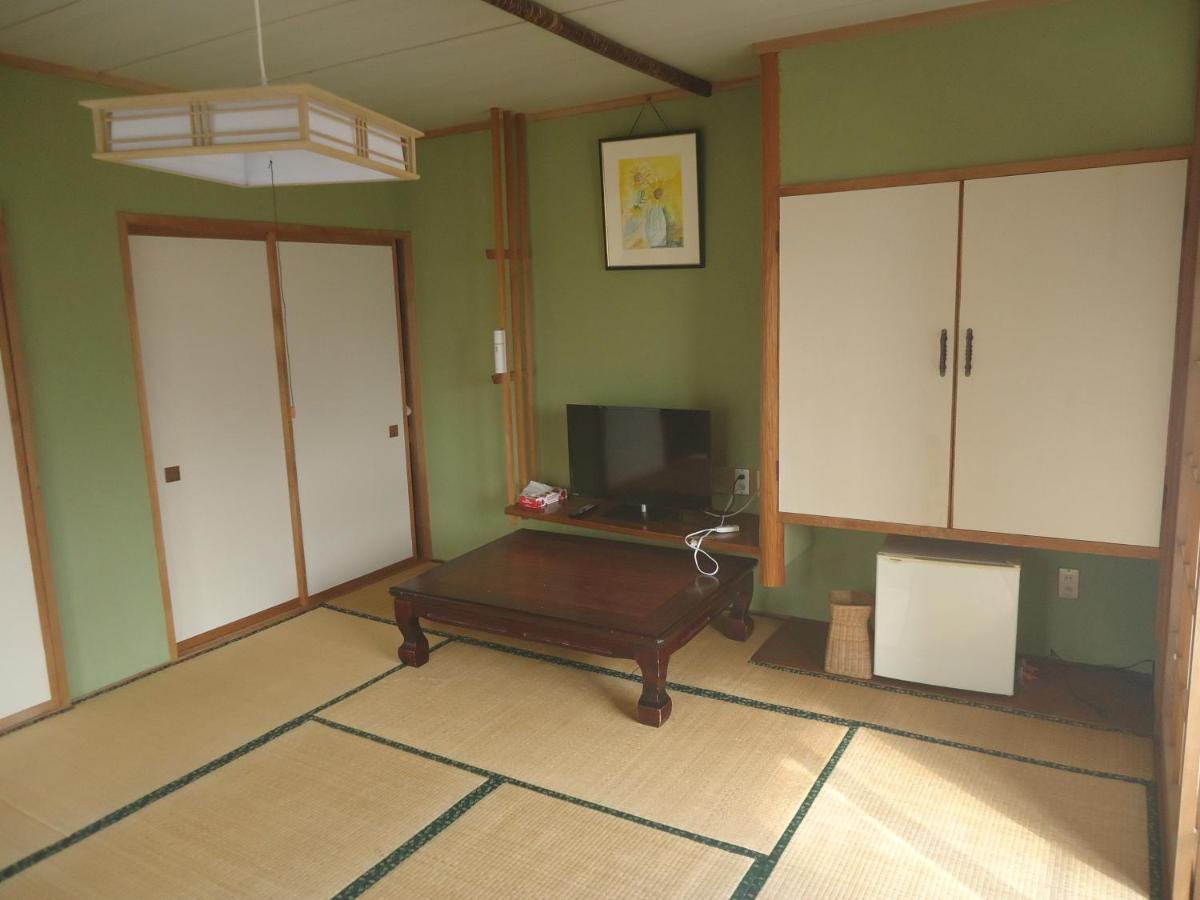 Cafe Cerisier栖里時絵 Hotell Myoko Exteriör bild